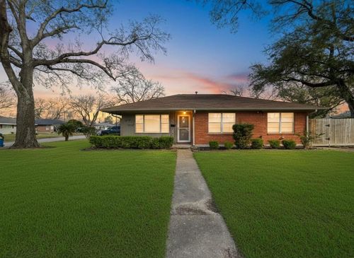 5619 Wood Creek Way, Houston, TX, 77017-7225 | Card Image