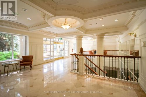 1016-18 Sommerset Way, North York, ON, M2N6X5 | Card Image