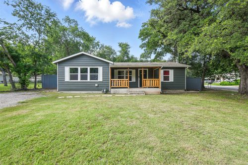 617 Alfred Dr, Azle, TX, 76020-3201 | Card Image