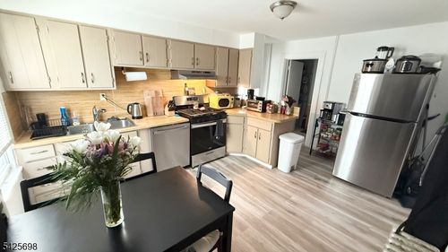 113 3rd St, South Orange, NJ, 07079-1858 | Card Image