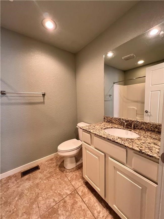 2506 Sw Arbor Rd, House other with 2 bedrooms, 2 bathrooms and null parking in Bentonville AR | Image 6