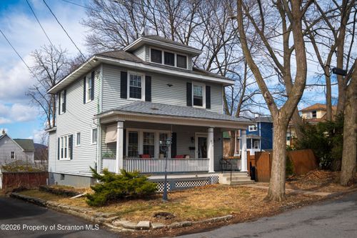 406 3rd St, Dunmore, PA, 18512-2704 | Card Image