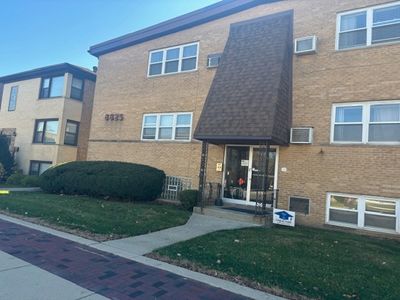 2 - 8625 W Grand Avenue, Condo with 2 bedrooms, 1 bathrooms and 1 parking in River Grove IL | Image 1