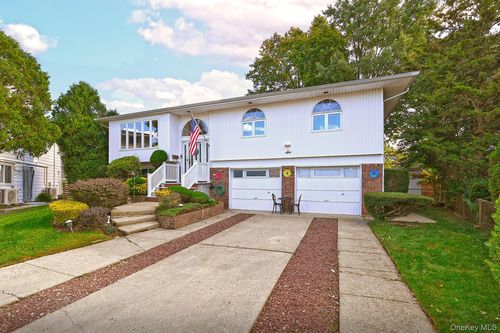 6 Mason Ct, Levittown, NY, 11756-4327 | Card Image