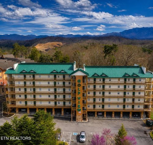 unit-2504-820 Golf View Blvd, Pigeon Forge, TN, 37863-4122 | Card Image