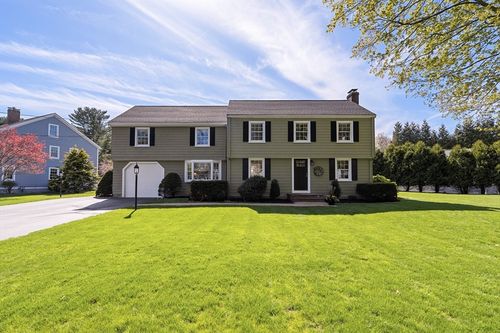 12 Cox Rd, Winchester, MA, 01890-3221 | Card Image