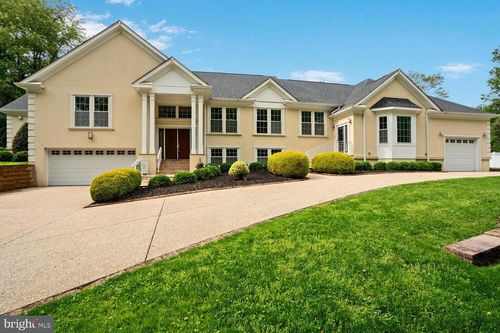 7201 Thomas Branch Dr, BETHESDA, MD, 20817-1215 | Card Image