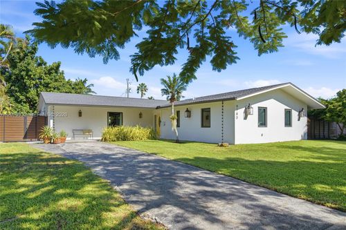 9780 Bel Aire Dr, Cutler Bay, FL, 33157-7853 | Card Image