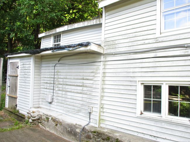101 Platt St, House other with 3 bedrooms, 2 bathrooms and 1 parking in Ansonia CT | Image 5