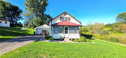 581 State Route 90, Cortland, NY, 13045-8117 | Card Image