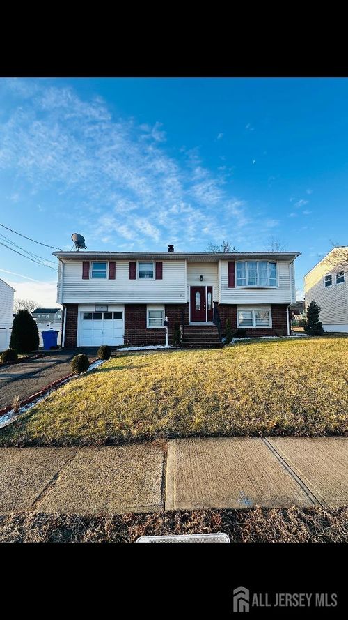 32 Sunset Drive, Port Reading, NJ, 07064 | Card Image