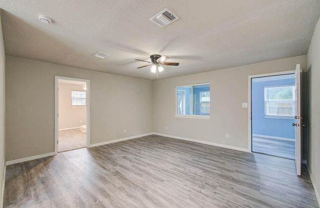16794 Ardmore St, House other with 3 bedrooms, 2 bathrooms and null parking in Conroe TX | Image 8