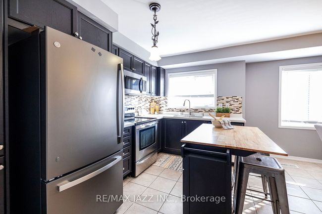 54 Barnham St, House attached with 3 bedrooms, 3 bathrooms and 1 parking in Ajax ON | Image 14
