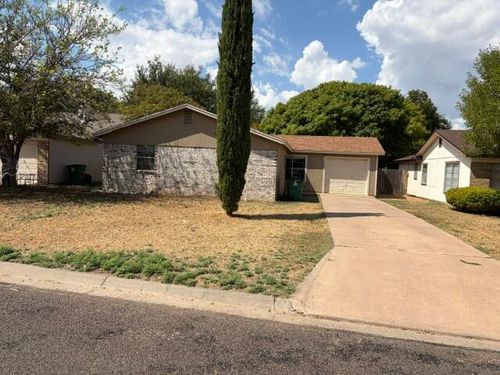 1121 Toby Ln, San Angelo, TX, 76903-7645 | Card Image