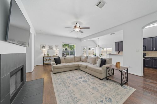 3323 Rollingwood, Montgomery, TX, 77356-8167 | Card Image