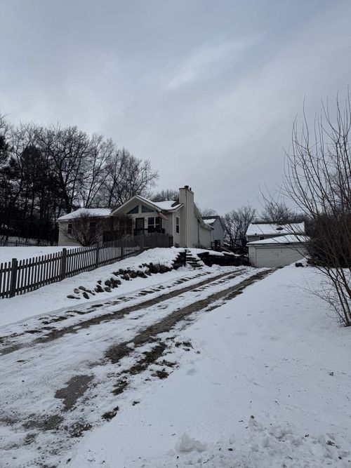 1008 W Dale Ave, McHenry, IL, 60051-8671 | Card Image