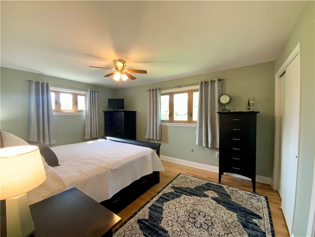 209 Larue Dr, House other with 3 bedrooms, 2 bathrooms and 2 parking in Coraopolis PA | Image 12
