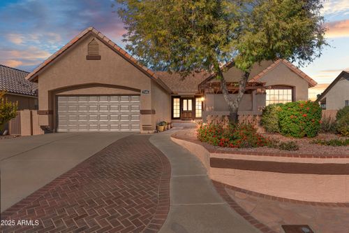 7108 W Windrose Dr, Peoria, AZ, 85381-9501 | Card Image