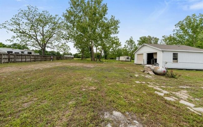 1170 County Road 284, House other with 3 bedrooms, 1 bathrooms and null parking in Alvin TX | Image 23