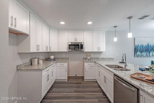 5233 Alpha Avenue, Jacksonville, FL, 32205 | Card Image