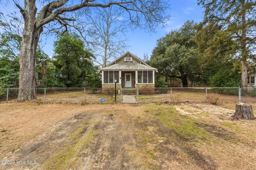 120 W Philadelphia Ave, Pinebluff, NC, 28373-8358 | Card Image