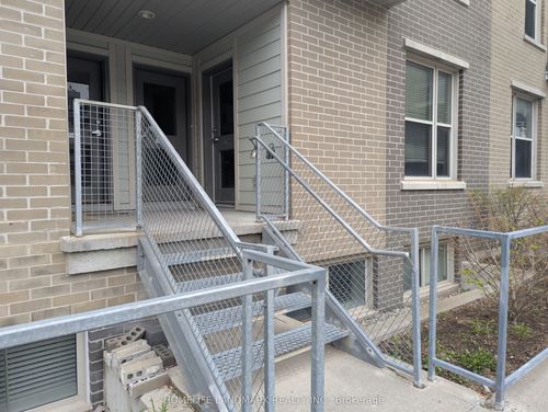 t102-62 Balsam St, Waterloo, ON, N2L3H2 | Card Image