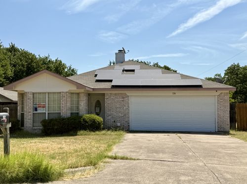 326 King Arthur Dr, Weatherford, TX, 76086-5933 | Card Image