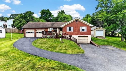 50 Misty Dawn Ln, Staunton, VA, 24401-8725 | Card Image