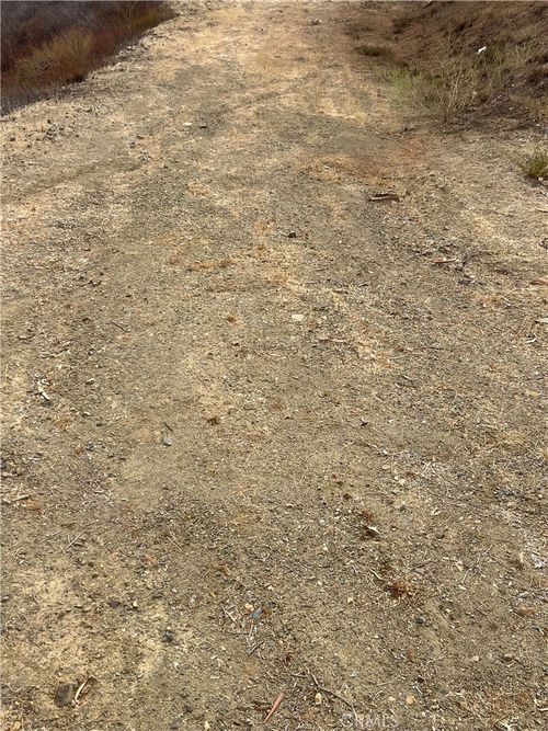 206 S Cor Ave X Largo Vista 2, Llano, CA, 93544 | Card Image