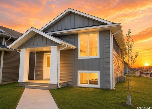 306 Stehwien Street, House with 5 bedrooms, 3 bathrooms and 2 parking in Saskatoon SK | Card Image