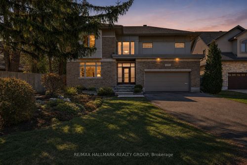 1934 Lenester Ave, Ottawa, ON, K2A1J9 | Card Image