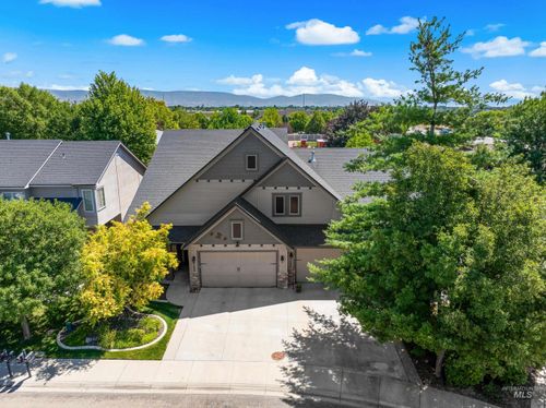 3286 N Gaviola Ave, Meridian, ID, 83646-7774 | Card Image