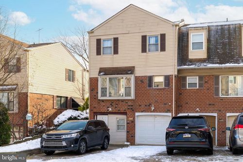 b-9351 Neil Rd, PHILADELPHIA, PA, 19115-4275 | Card Image