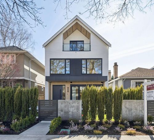 2-3036 W 13th Ave, Vancouver, BC, V6K2V2 | Card Image