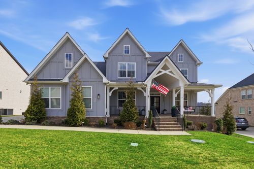 7033 Fiddlers Glen Dr, Arrington, TN, 37014-2000 | Card Image