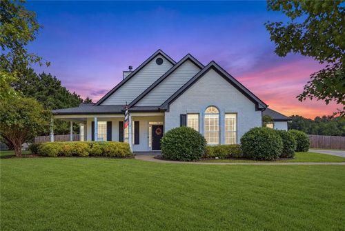 764 Appian Way, Statham, GA, 30666-2311 | Card Image