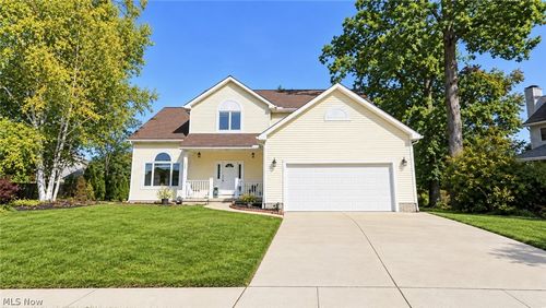 835 Lehigh Ave, Cuyahoga Falls, OH, 44221-1266 | Card Image