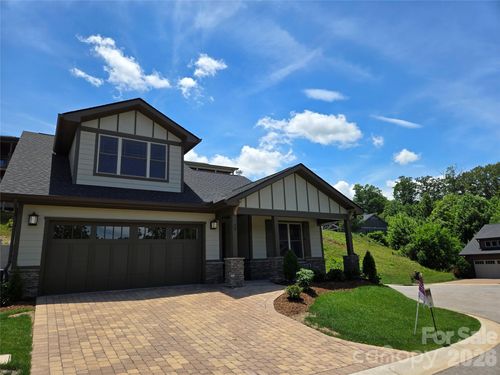 27-16 Craftsman Overlook Rdg, Arden, NC, 28704-0840 | Card Image