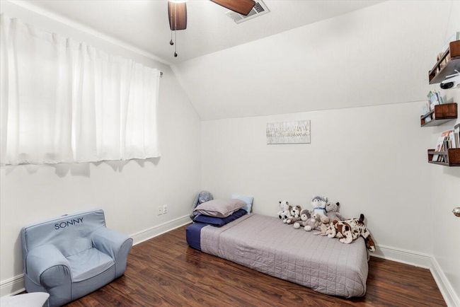 26-Bedroom 2 | Image 26