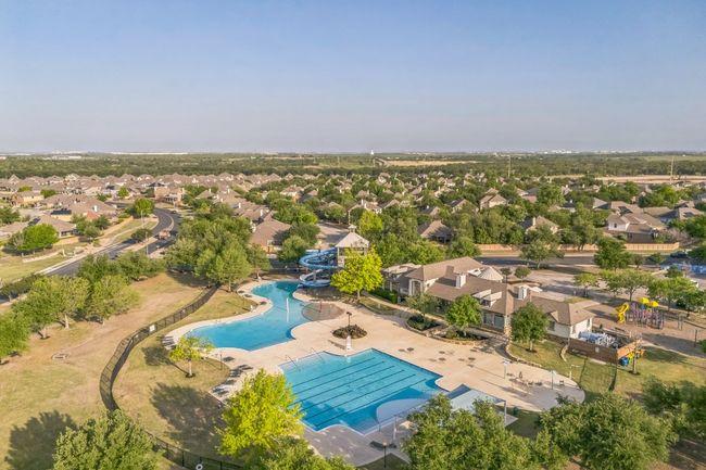 Aerial view with a residential view | Image 31