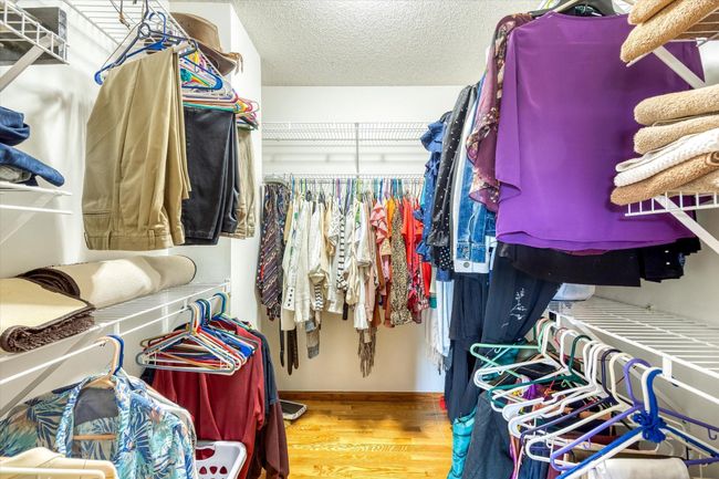 Walk in closet | Image 28