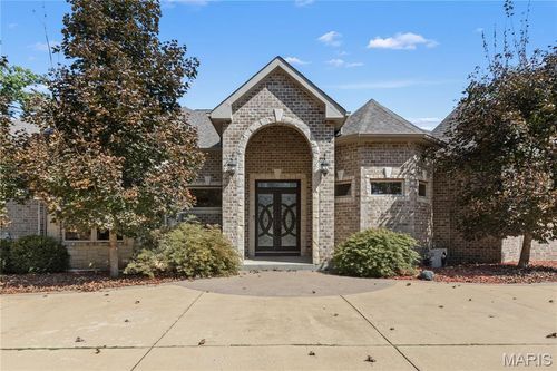 4068 Fleur Du Bois Drive, Florissant, MO, 63034 | Card Image
