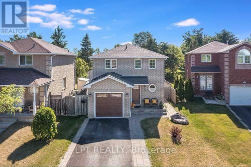 35 Clute Cres, Barrie, ON, L4N8S7 | Card Image