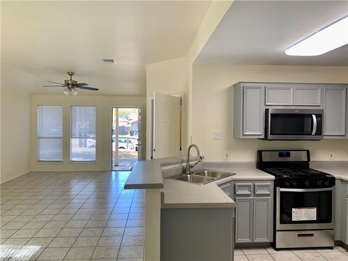 apt-b-206 Tamara Dr, Georgetown, TX, 78628-8606 | Card Image