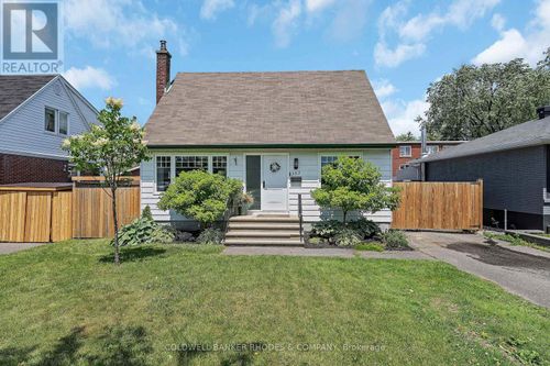 353 Spartan Ave, Ottawa, ON, K1K1J6 | Card Image