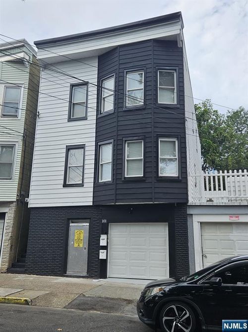 101 N 4th St, Paterson, NJ, 07522-2332 | Card Image