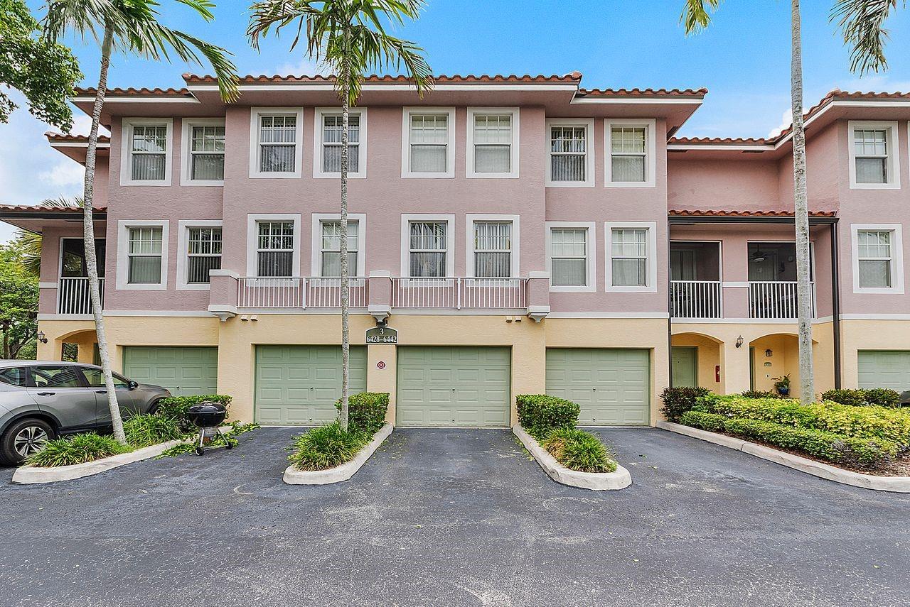 Sample Rd, Coral Springs, FL 33067
