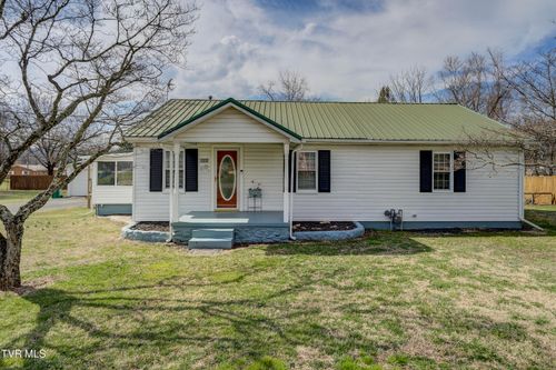 121 Smith Ave, Erwin, TN, 37650-1898 | Card Image