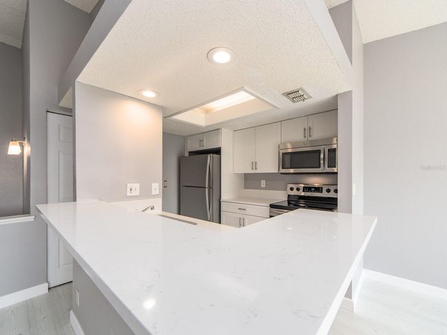 KITCHEN | Image 13