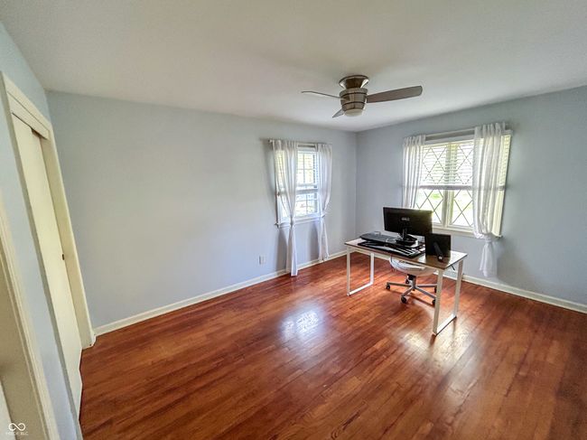 Additional bedroom with hardwood floors | Image 20